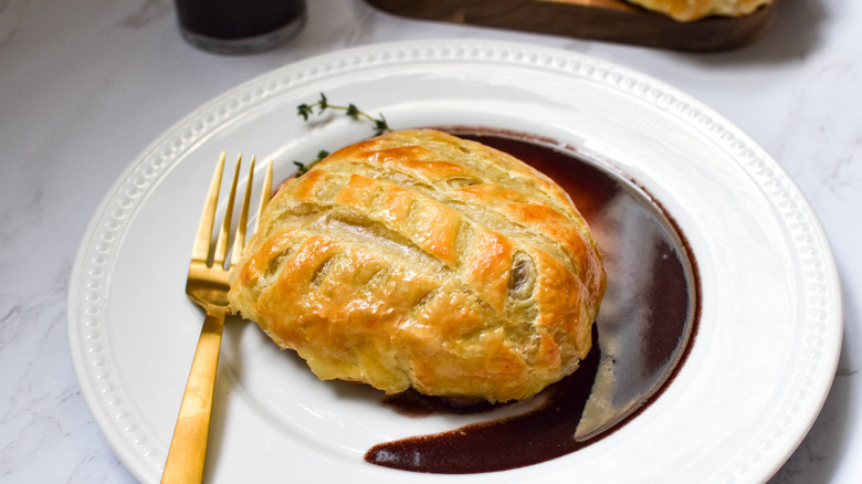 beef wellington on a plate 