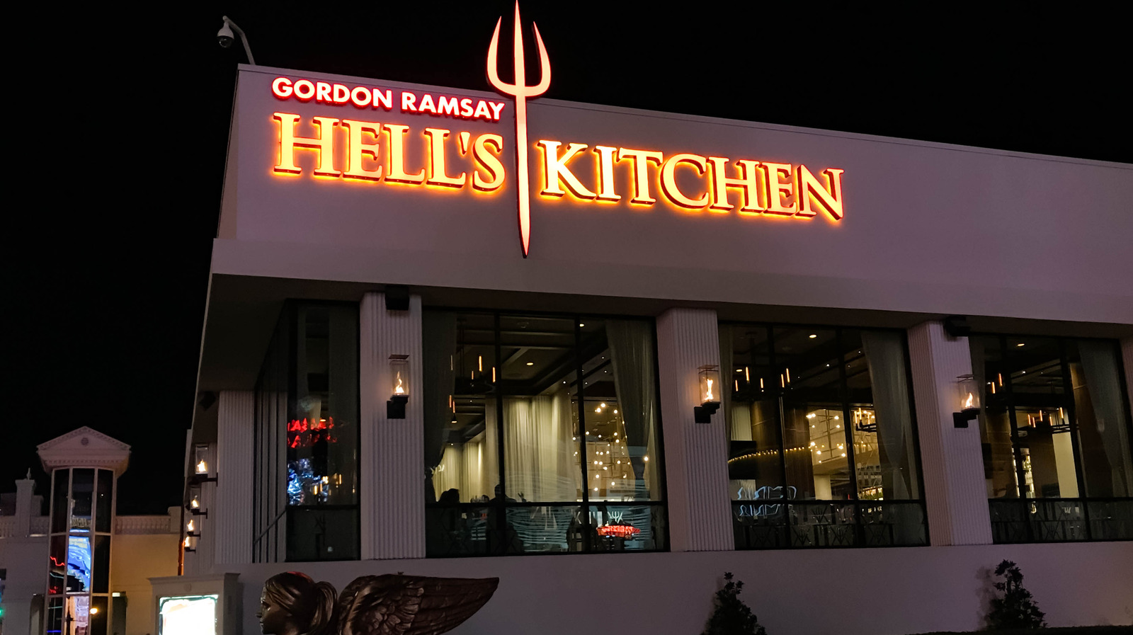 book a table at hells kitchen