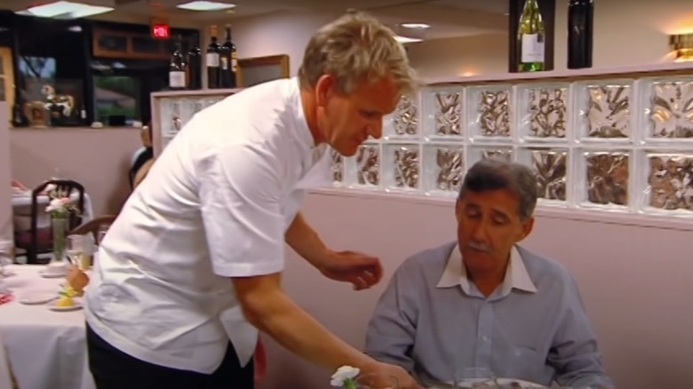 Gordon Ramsay takes a customer's plate