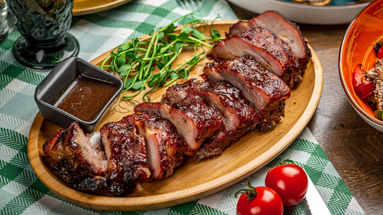 Glazed pork ribs