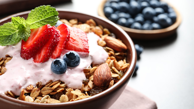 Granola Vs. Muesli: What's The Difference?
