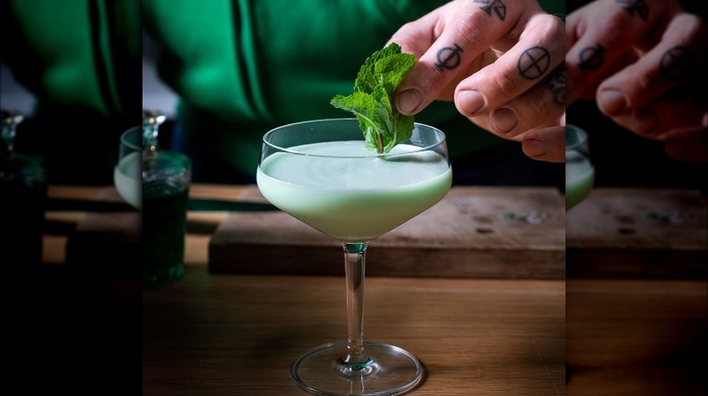 grasshopper cocktail with mint garnish