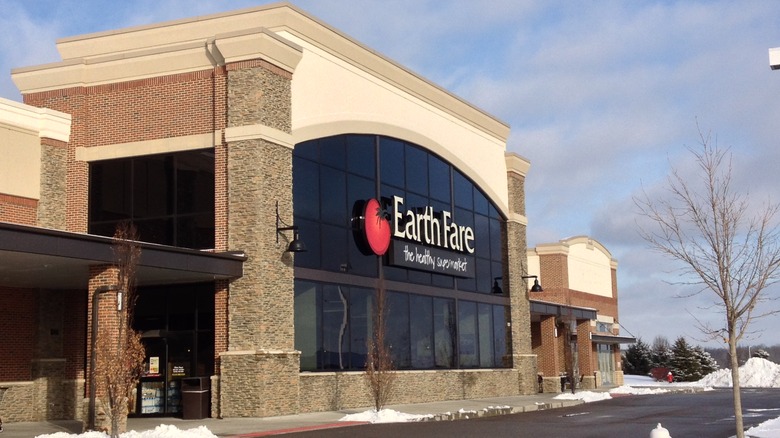 outside Earth Fare