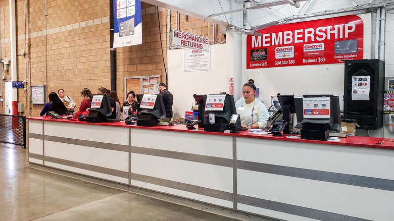 costco returns counter