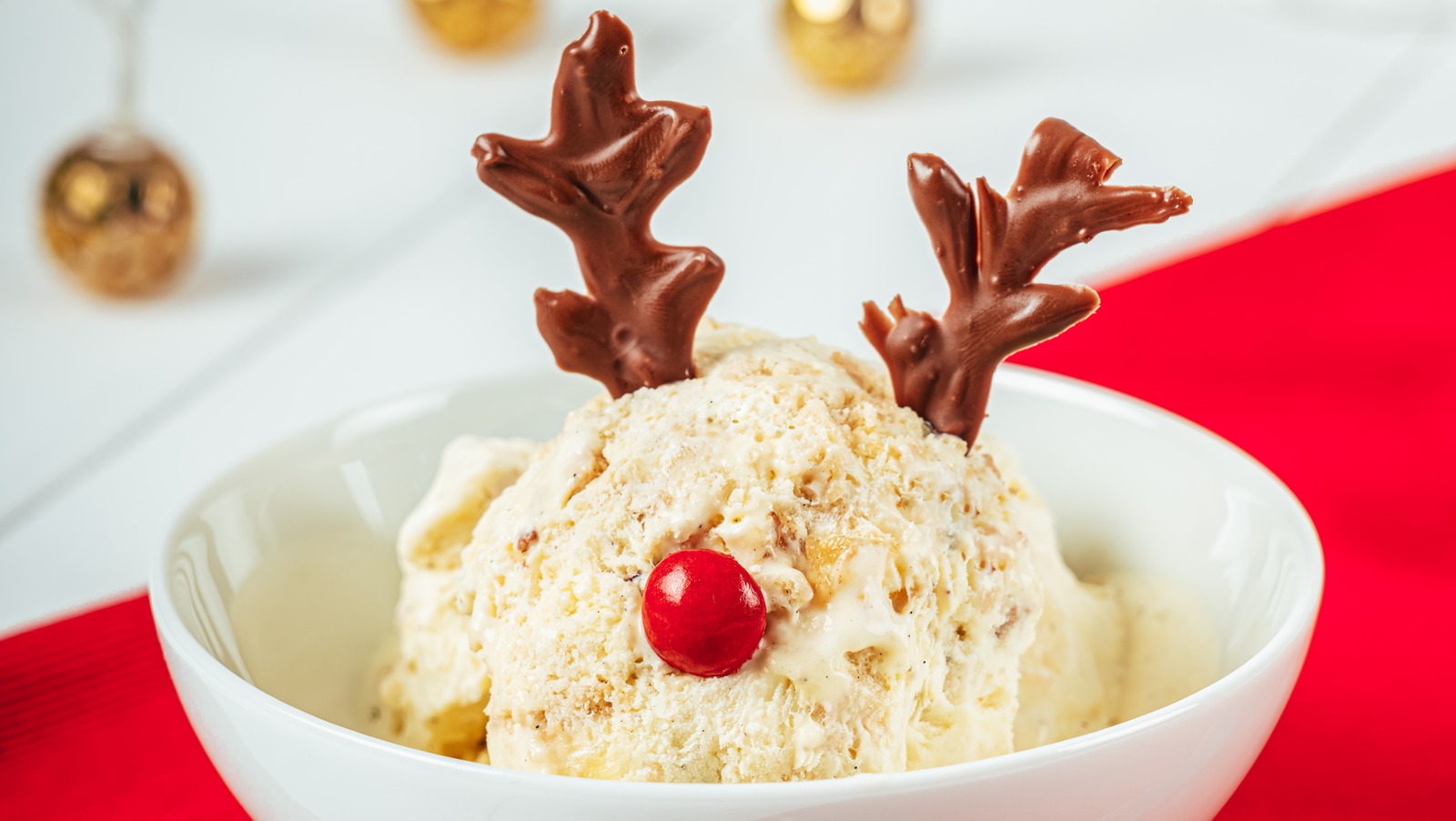 The 15 Best Holiday Ice Cream Flavors for 2021