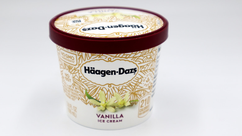 pint of haagen-Dazs vanilla ice cream