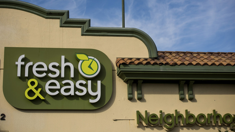 Fresh & Easy storefront