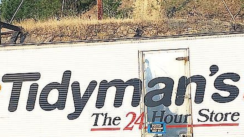 Tidyman's logo on truck side