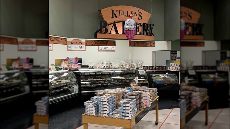 King Kullen bakery aisle