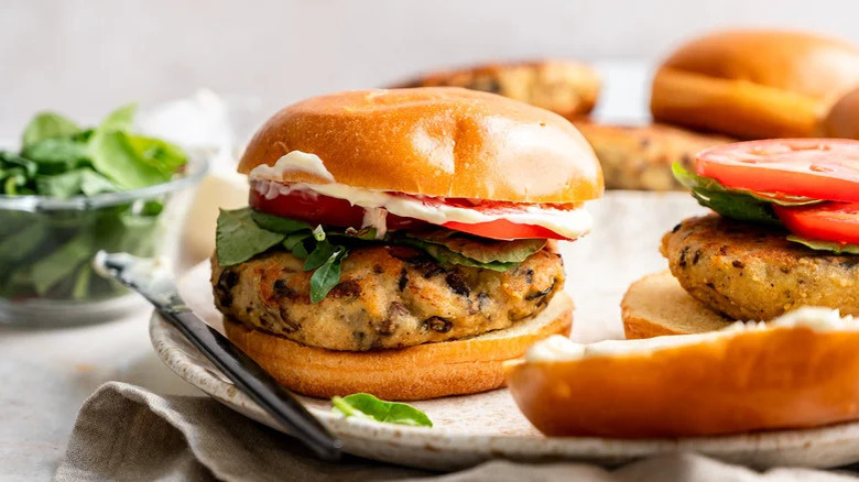 pan-seared mushroom chicken burgers