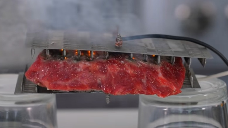 cooking a steak with electricity