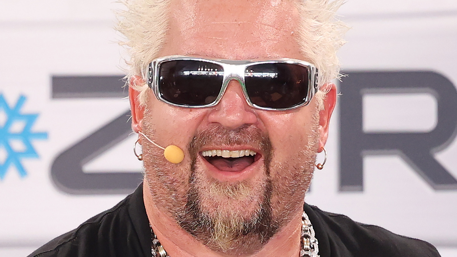 Guy Fieri S New Trash Can Nachos Take Junk Food To A New Level   L Intro 1654600314 