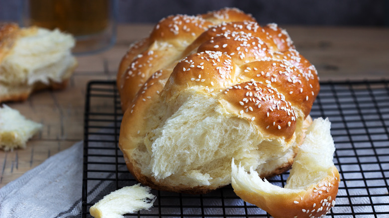 challah bread