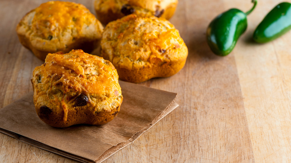 cornbread muffins and jalapenos 