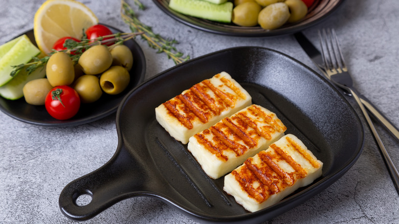 Pan-fried Halloumi slices