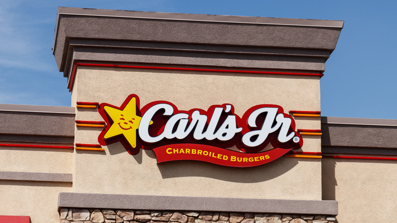 Carl's Jr. restaurant sign