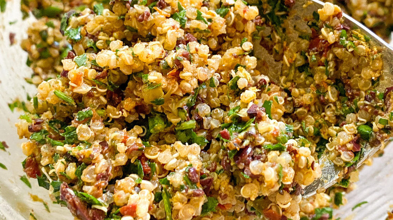 quinoa stuffing mixture