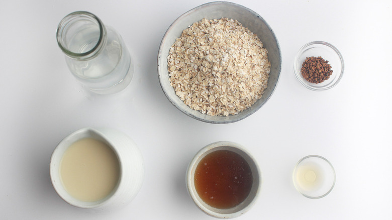 Ingredients for coffee oatmeal