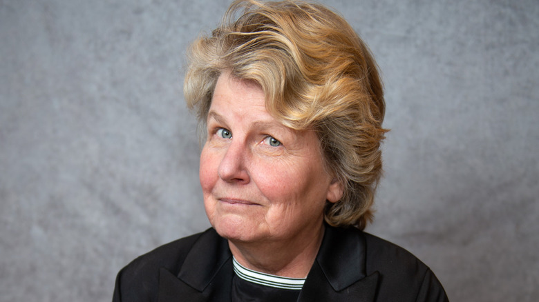 Sandi Toksvig portrait with gray background