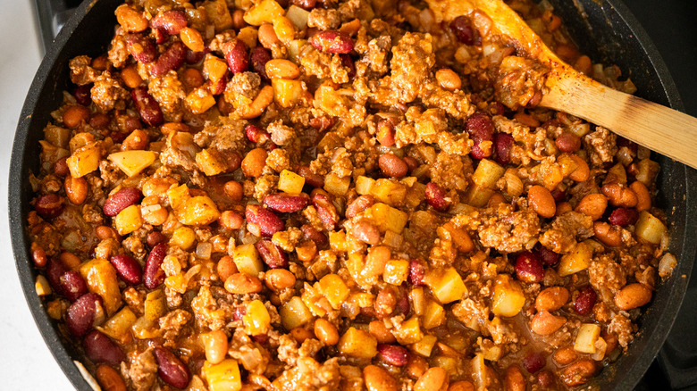 chili hash in pan