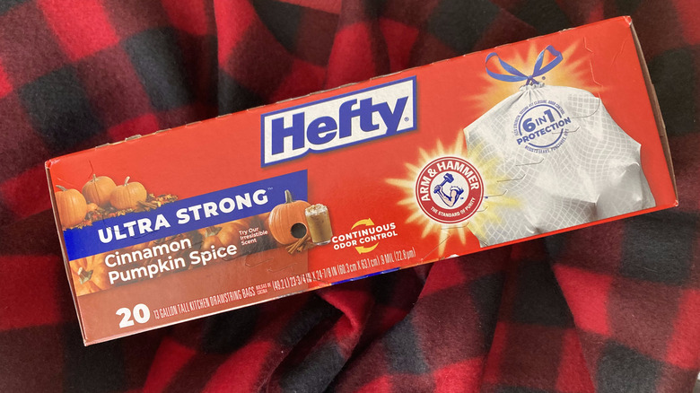 Hefty pumpkin spice bag box