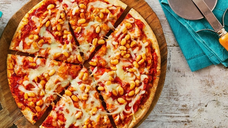 Heinz baked bean pizza