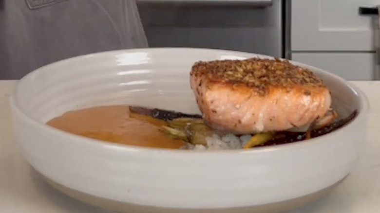 spice crusted salmon with carolina rice