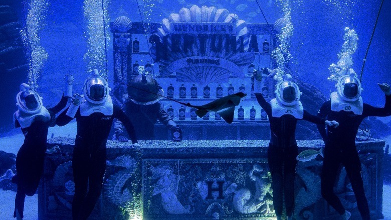 Hendrick's Pubmarine underwater bar