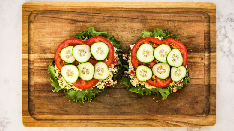 chickpeas tomatoes and cucumbers