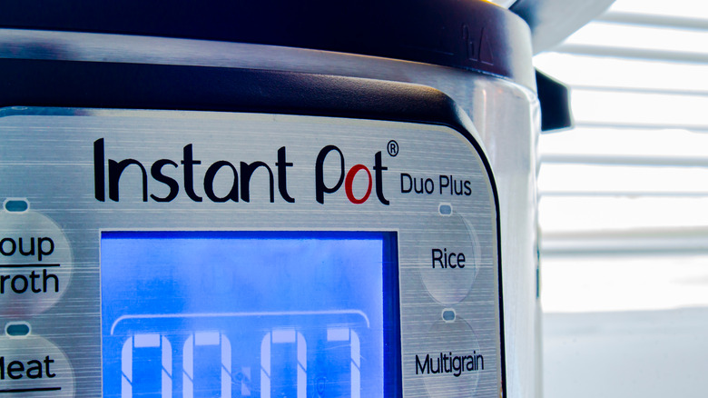 closeup of instant pot time