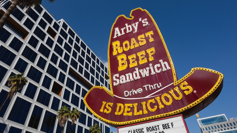 Classic Arby's restaurant sign