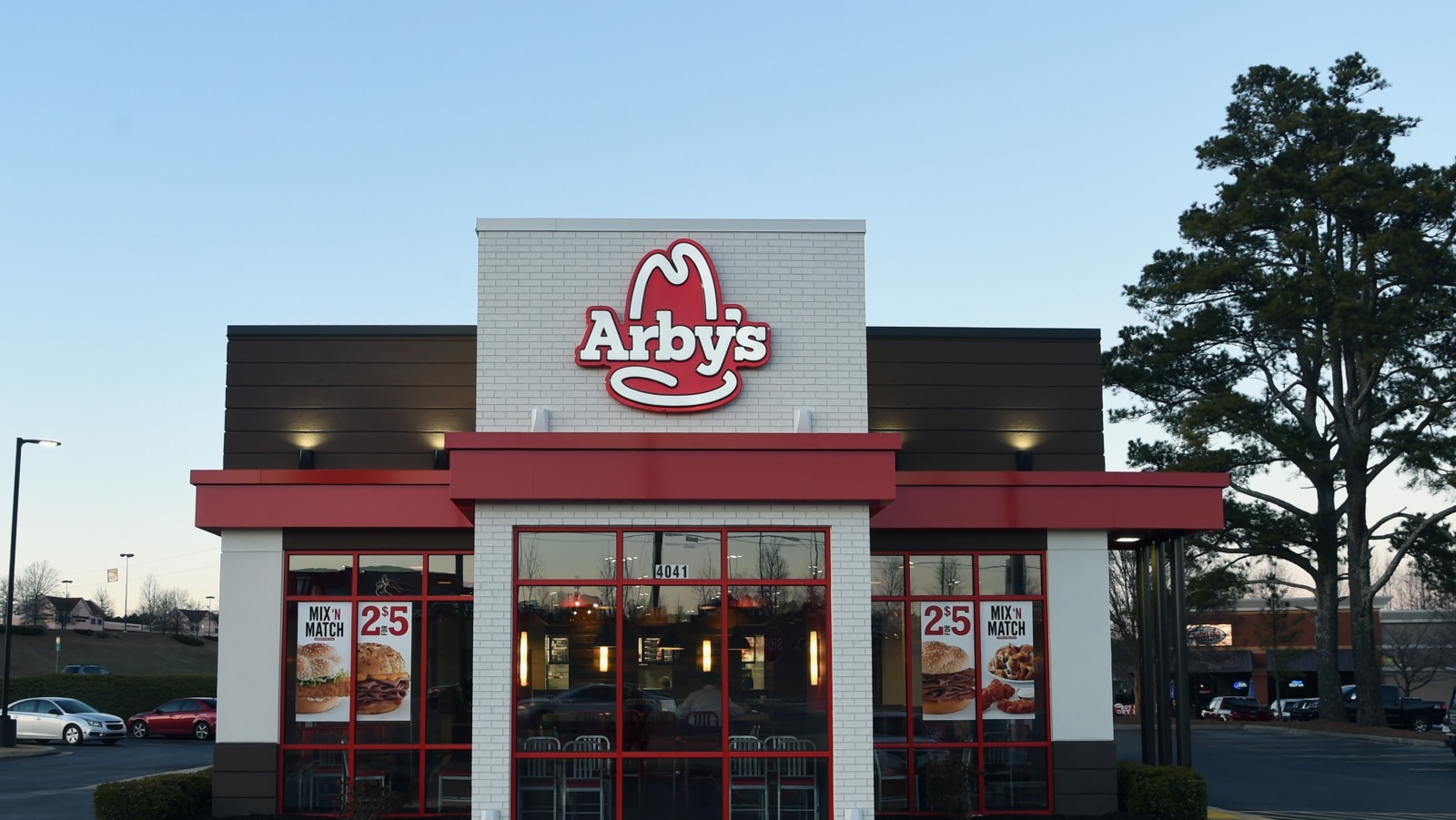 Hank Aaron Was A Franchisee For These 4 Fast Food Chains