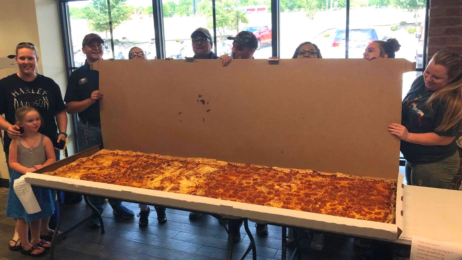 here-s-how-often-the-largest-pizza-in-the-u-s-is-really-ordered