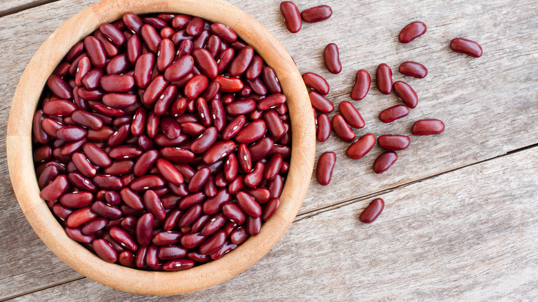 Raw kidney beans 