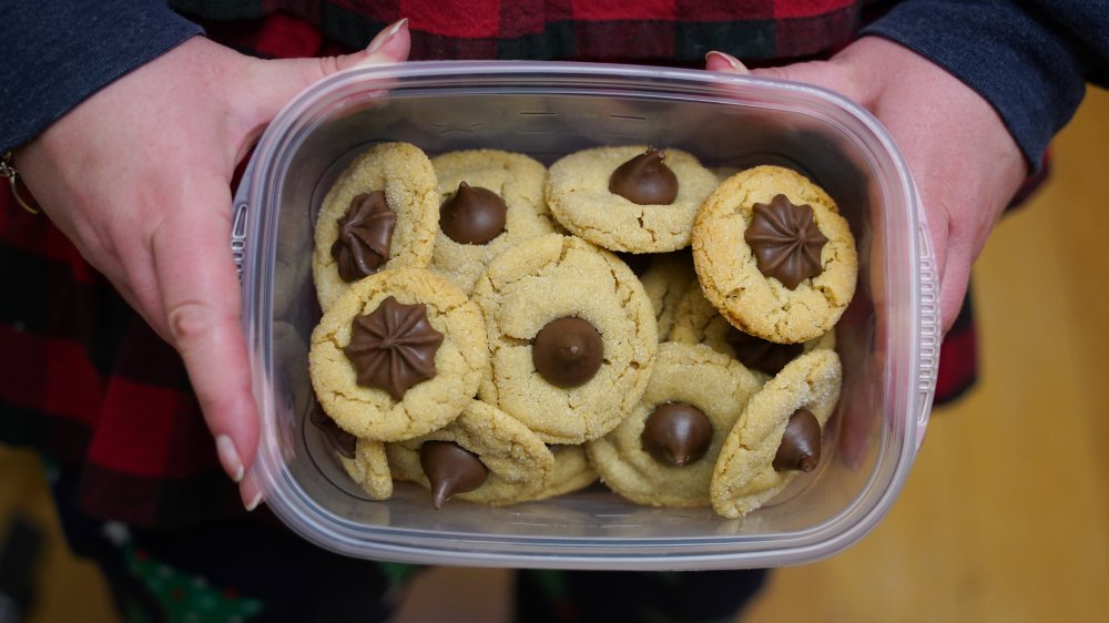 Cookies in storage container