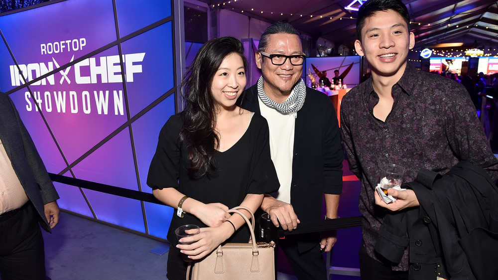 Iron Chef Masaharu Morimoto meets fans