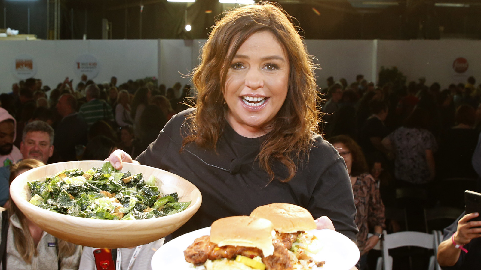 Heres The Interesting Way Rachael Ray Celebrated Thanksgiving