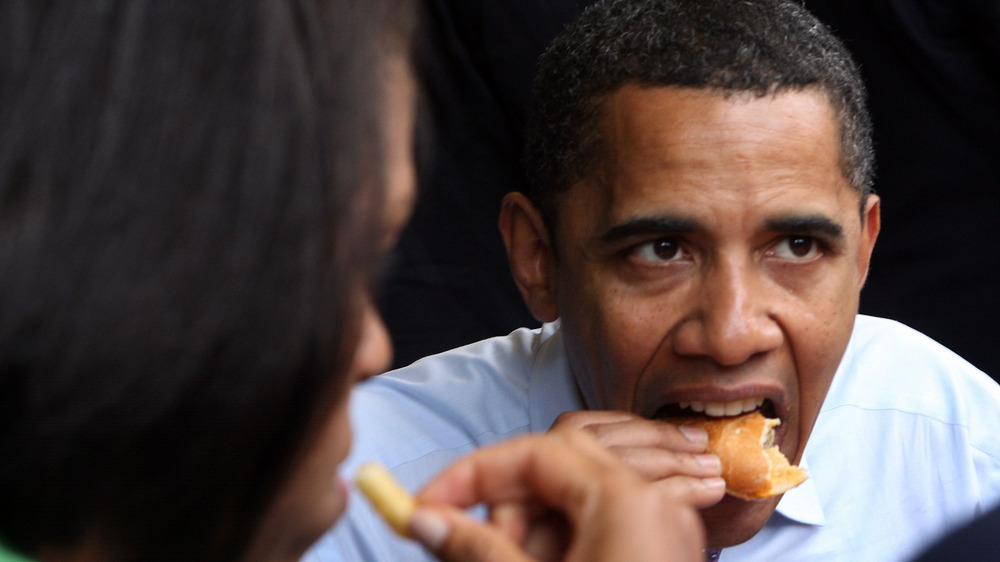 Barack Obama eating