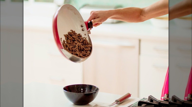 Handy Pan draining beef crumbles