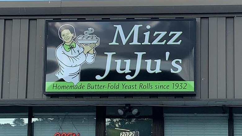 Mizz Juju's restaurant sign