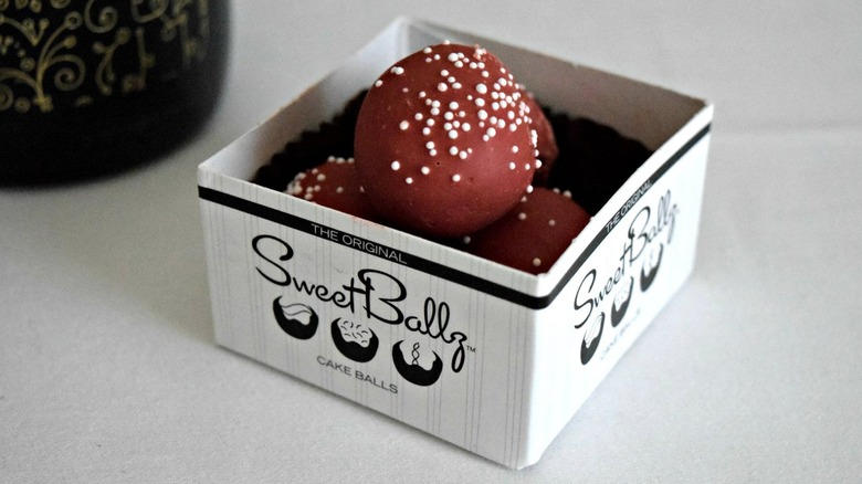 Box of Sweet Ballz cake balls