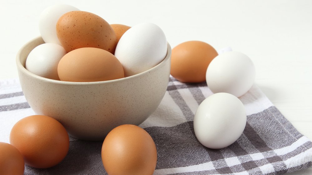 A bowl of eggs