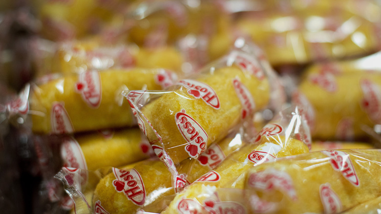 Twinkies in plastic wrappers 