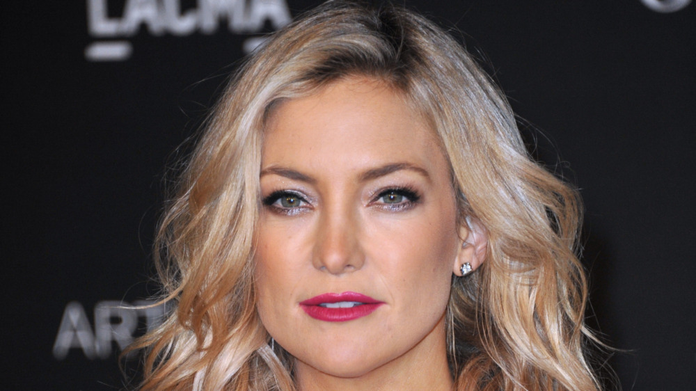 Kate Hudson in hot pink lipstick