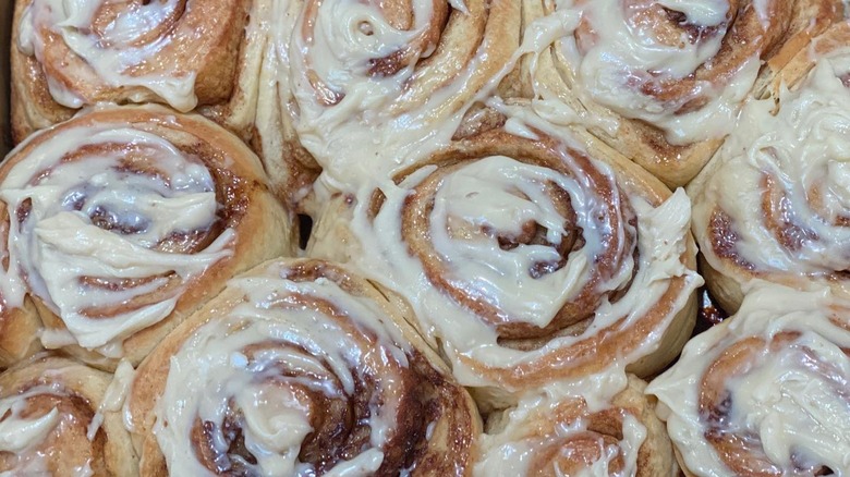 Taylor Swift's homemade cinnamon rolls