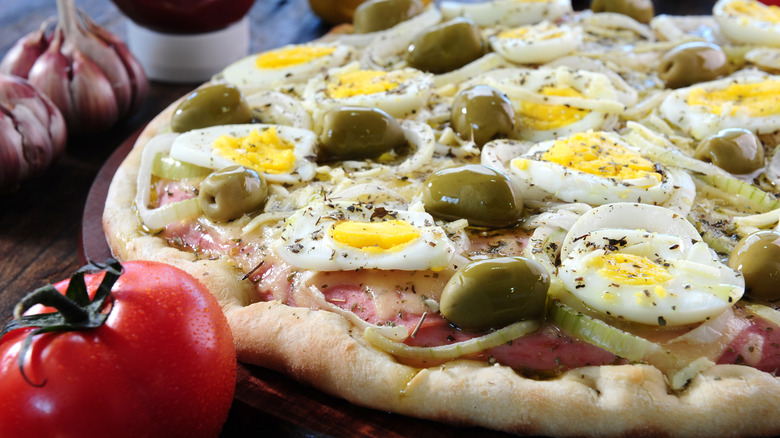 Portuguesa pizza with tomato