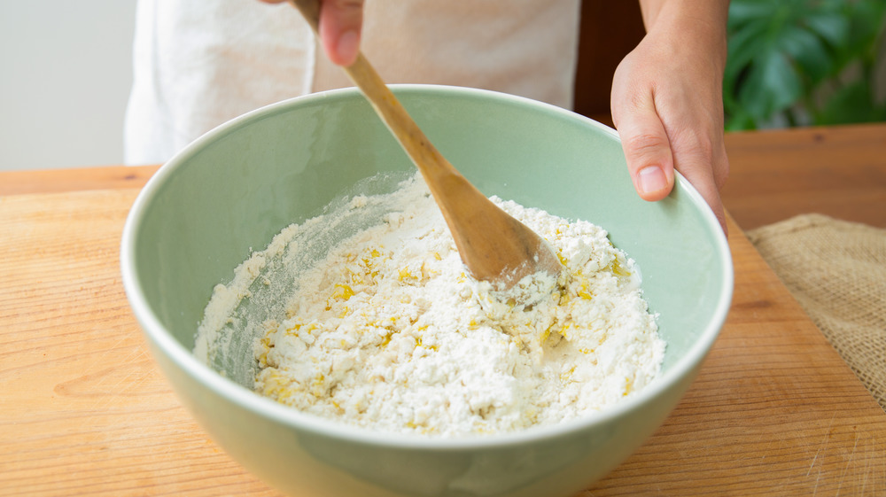 Mixing dough