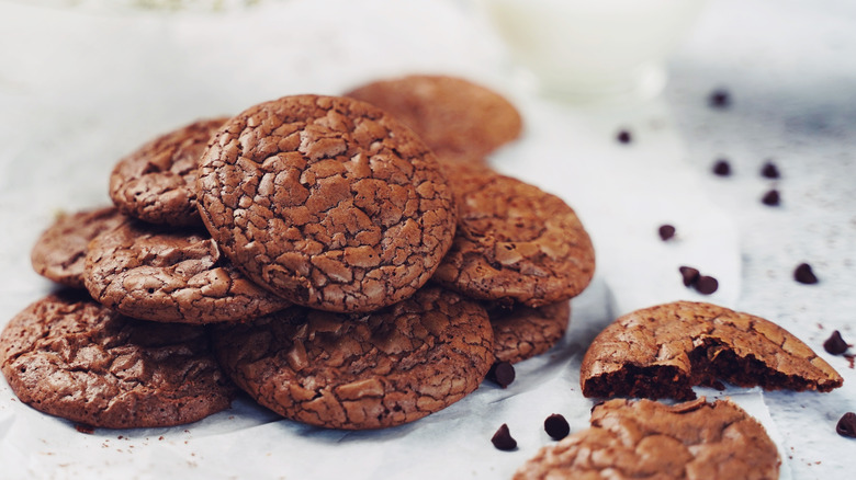 Pile of shiny chocolate cookies