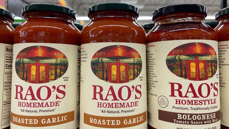 jars of Raos sauce on a store shelf