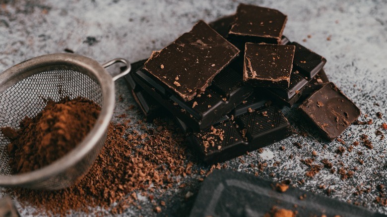 chocolate pieces with coffee grounds